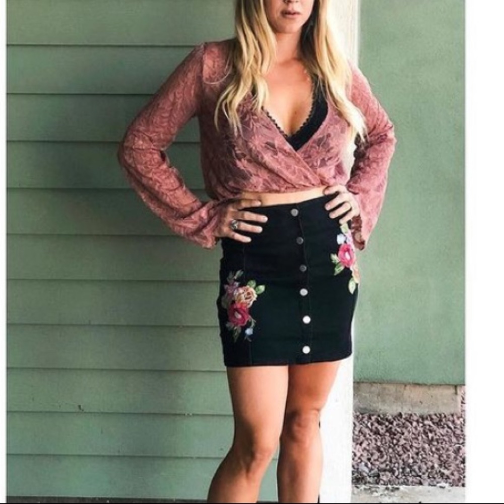Dusty Rose Boho Bell Sleeve Crop Top Small
